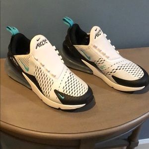Nike AirMax 270